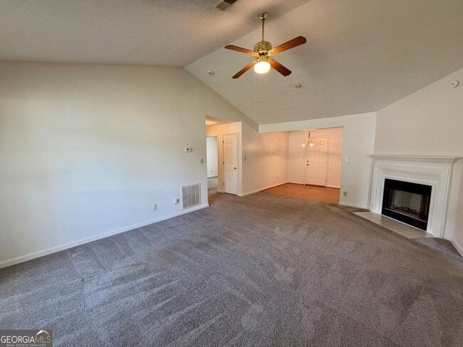 Photo - 2720 Sapphire St