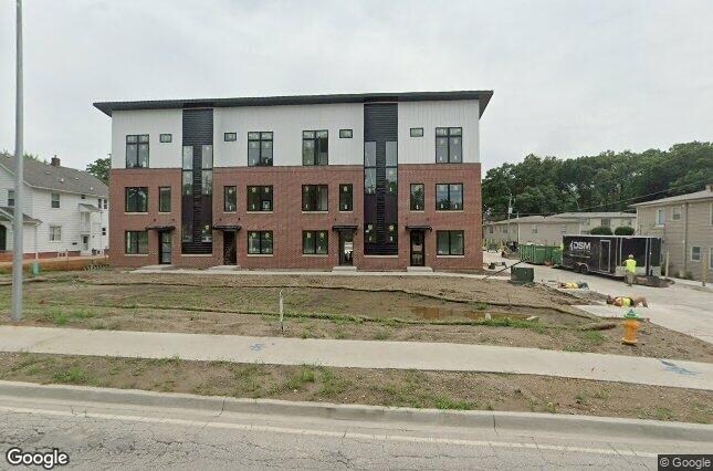 Primary Building Photo - Waterbury Commons