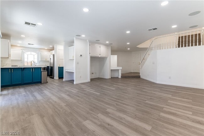 Photo - 11016 Dornoch Castle St