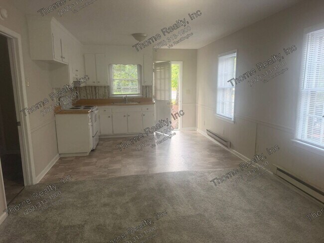 Photo - 1620 Charter Dr