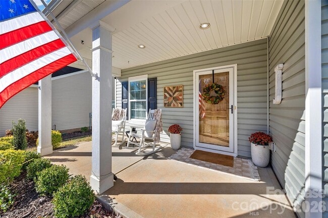Photo - 1668 Beleek Ridge Lane