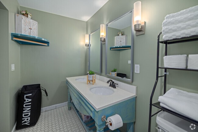 Studio - 296SF - Bathroom - Swan Luxury Studio Apartments