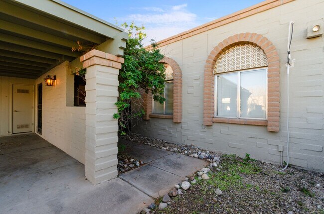 Photo - Cozzy Townhome with incredible mountain views! New Kitchen Appliances!