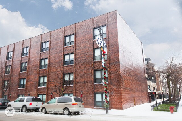 Building Photo - 805 W Oakdale Ave Unit 2B