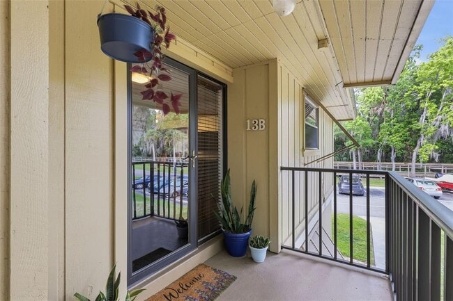 Building Photo - 140 Orchid Woods Ct Unit 13B