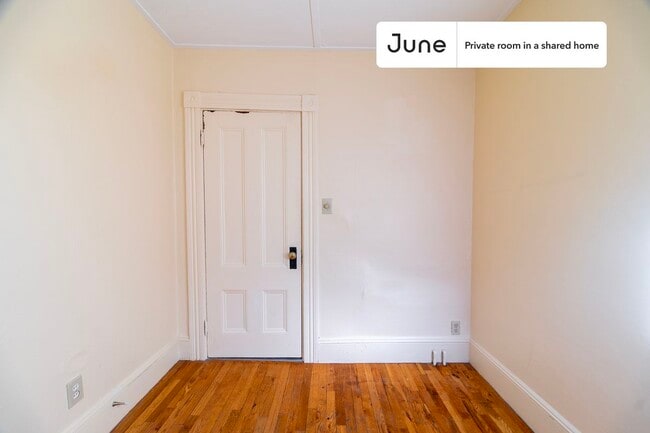 Photo - Room in Shared 4 bed/1 bath home Unit A