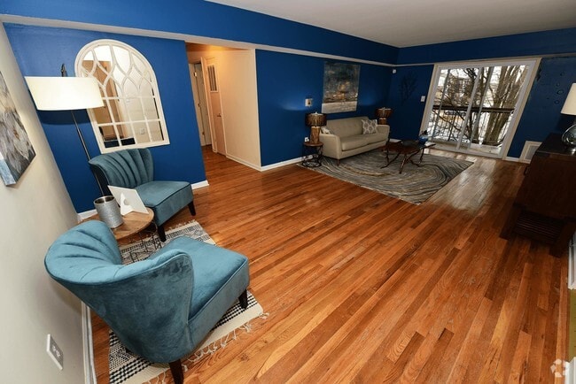 Building Photo - Edison and Blueberry Village Rental