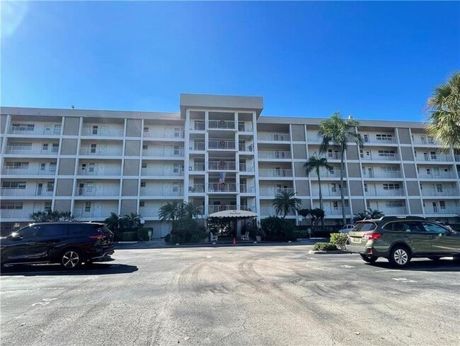 Building Photo - 2691 S Course Dr Unit 106