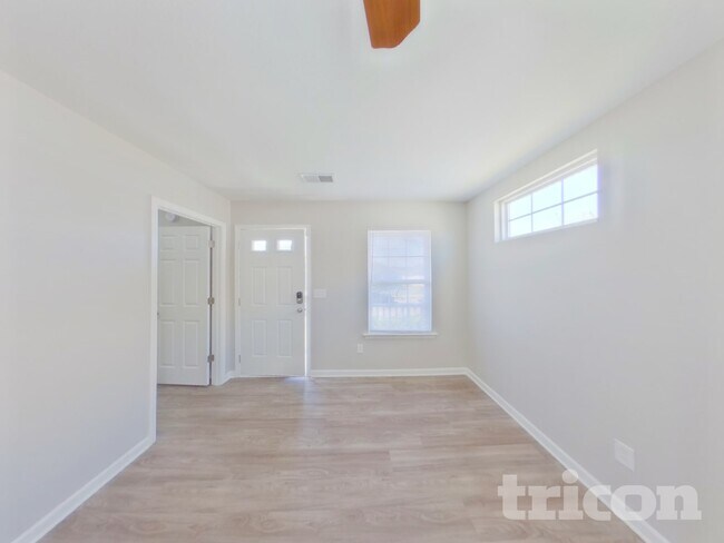 Photo - 712 Blazing Star Trl