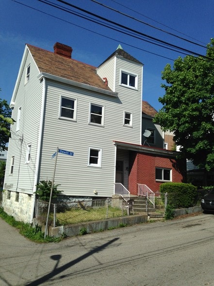 Photo - 4 De Witt St