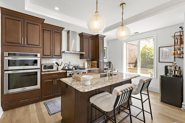 Photo - 250 Henley Pl Unit 206