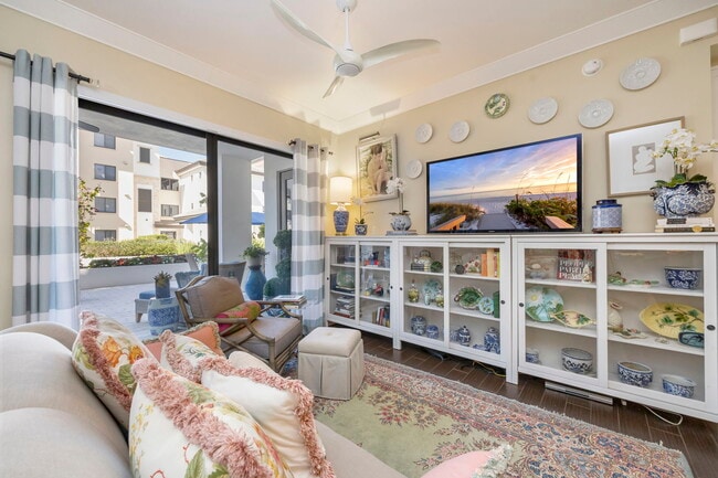 Photo - 1030 3rd Ave S Unit PalmedParadise