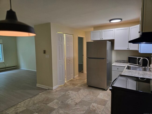 Photo - 131 N Main St Unit APT 10