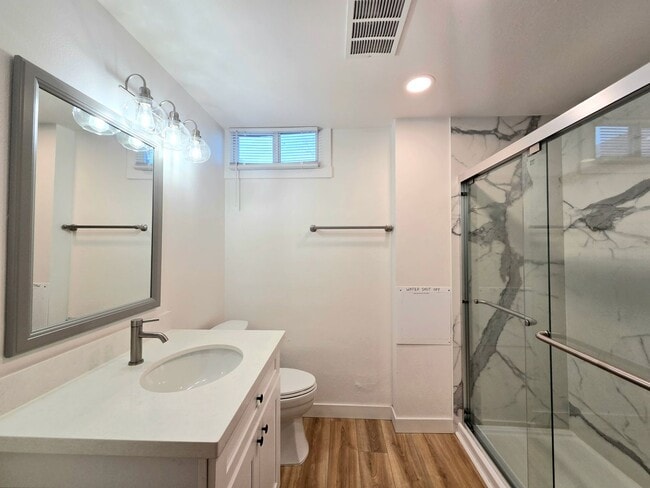 Photo - 300 S Franklin Ave Unit #B