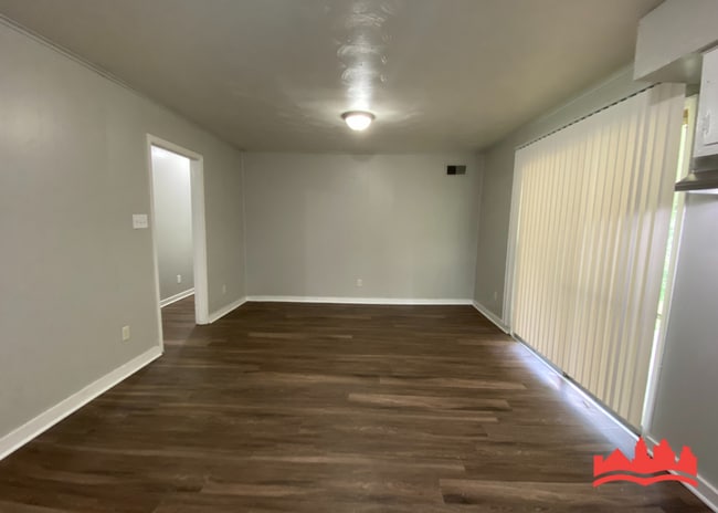 Photo - 3740 Marvin St