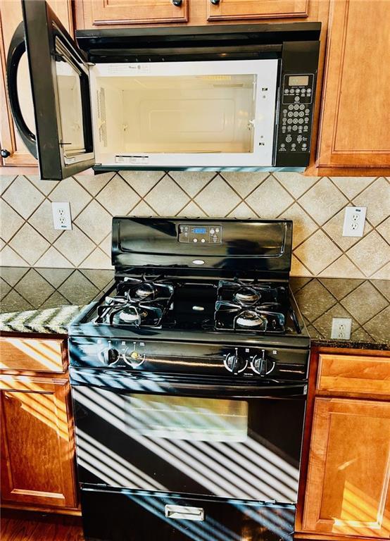 Photo - 306 Knelston Oak Dr NE