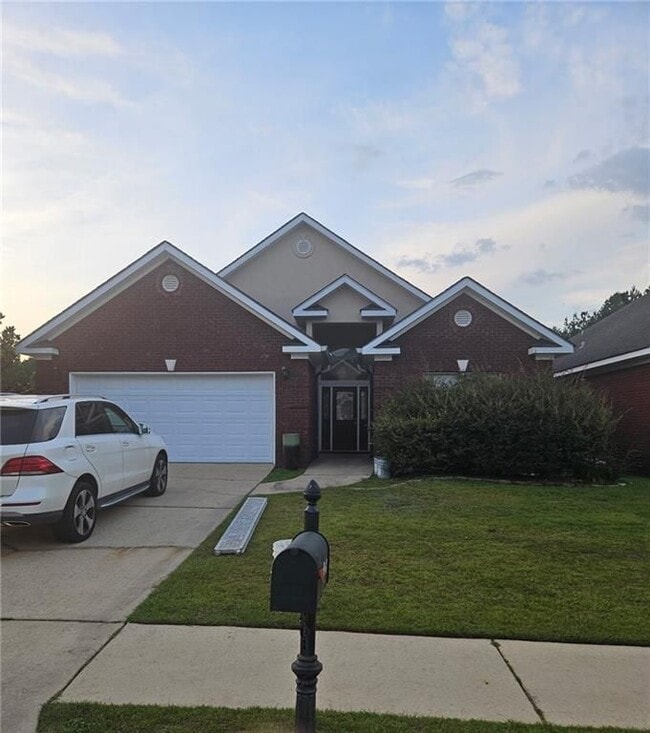 Building Photo - 978 Weatherby St S