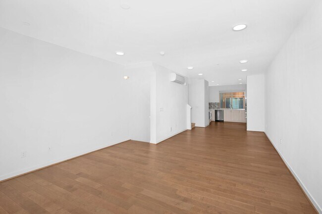 Photo - 1478 159th Pl NE