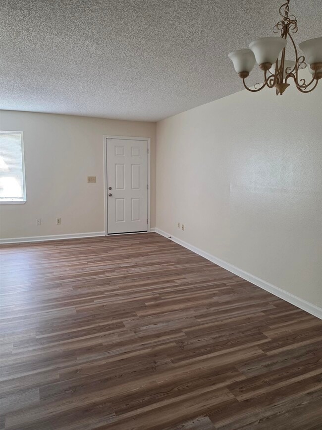 2364 Tina Dr
