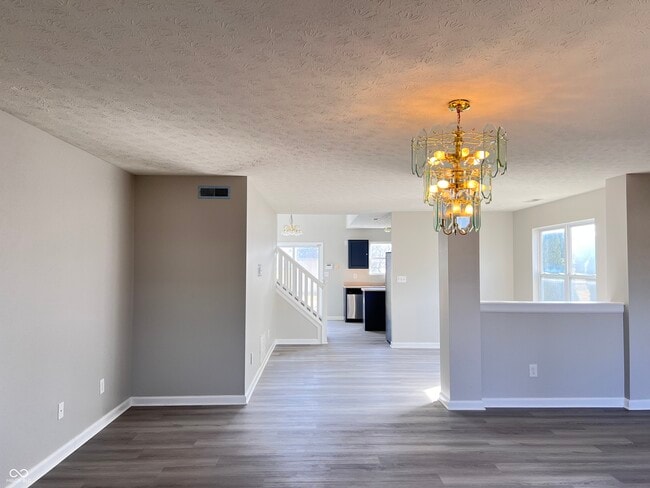 Photo - 713 Hollowood Ln