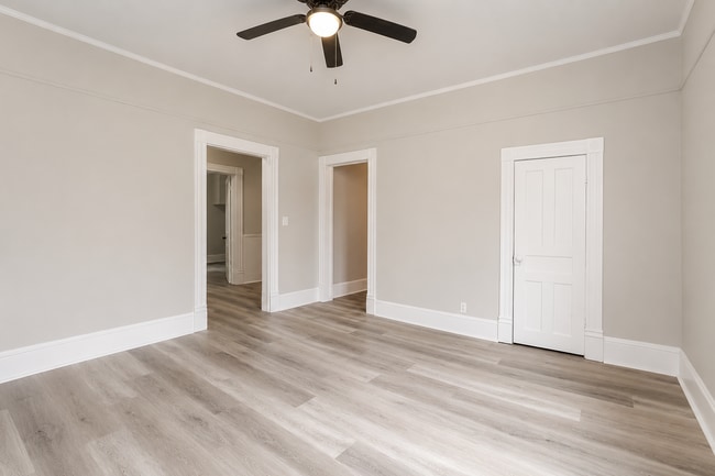 Photo - 1200 E Green Dr