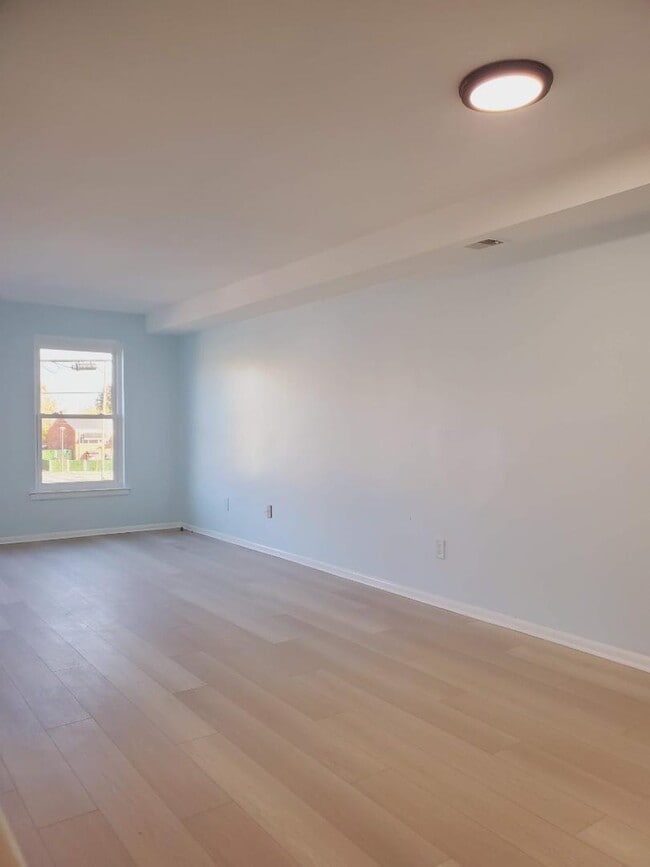 Photo - 2702 Island Ave