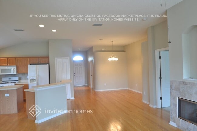 Photo - 1021 Torreya Way