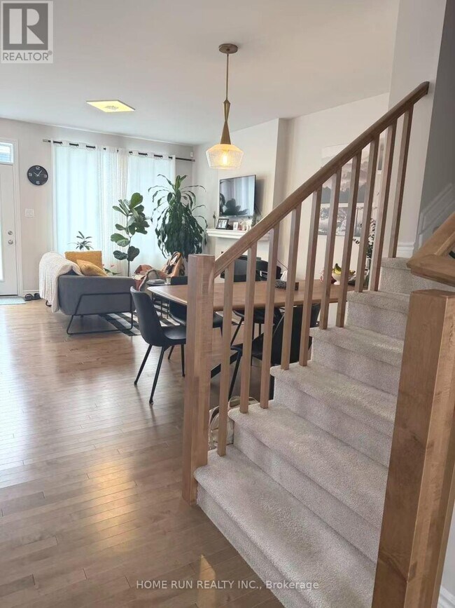 Photo - 1892 Haiku St