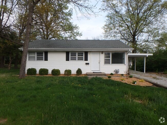 Building Photo - Adorable 3 Bedroom Home!