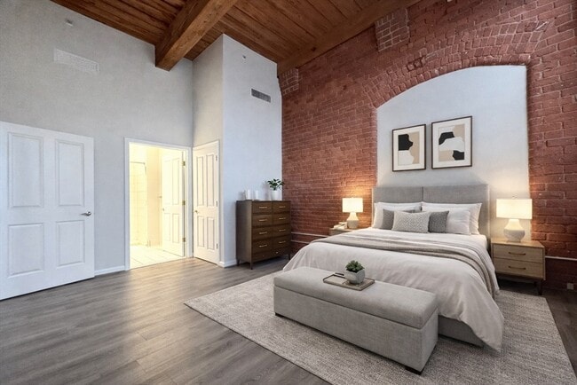 Building Photo - 4 Bishop St Unit 114