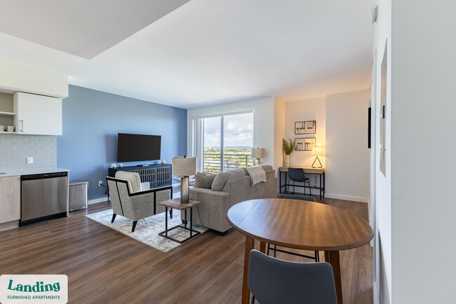 Photo - 200 NE 1st Ave Unidad 611.1412288