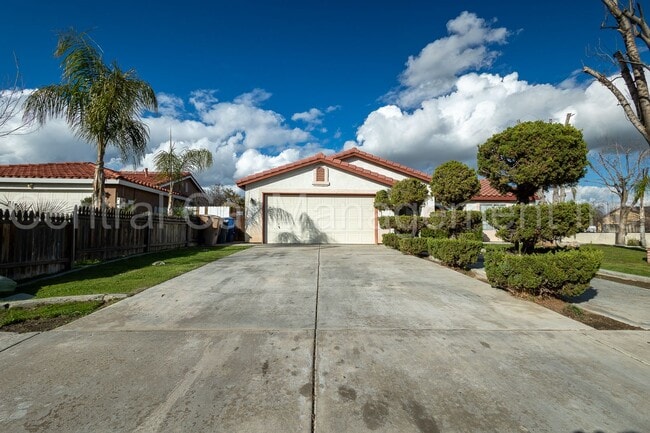 3 Bedroom, 2 Bath Home - $2100 per month! - 3 Bedroom, 2 Bath Home - $2100 per month!