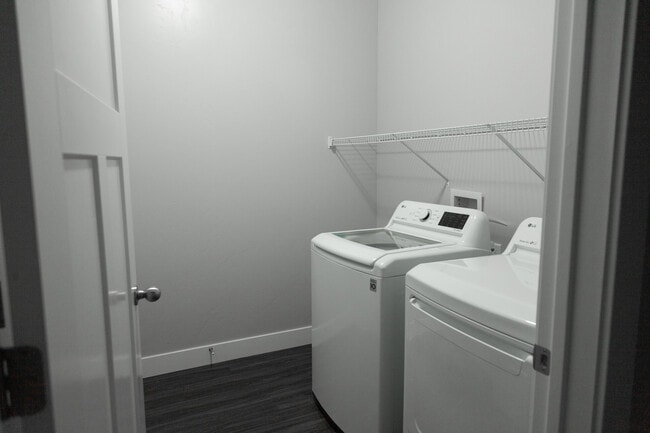 Photo - 552 N 360 W Unit Building D
