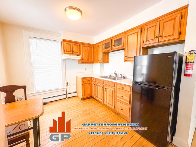 Building Photo - 24 Steeple Pl Unit 5