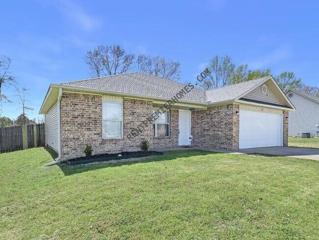 Photo - 23 Green Apple Dr