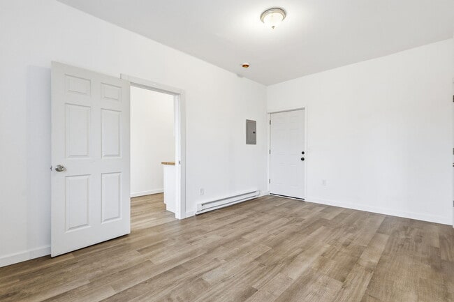 Photo - 3295 Rochester St Unit 3