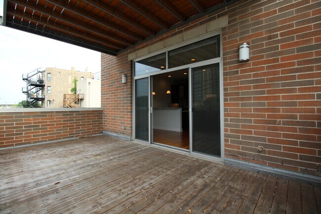 Photo - 1609 W Warren Blvd