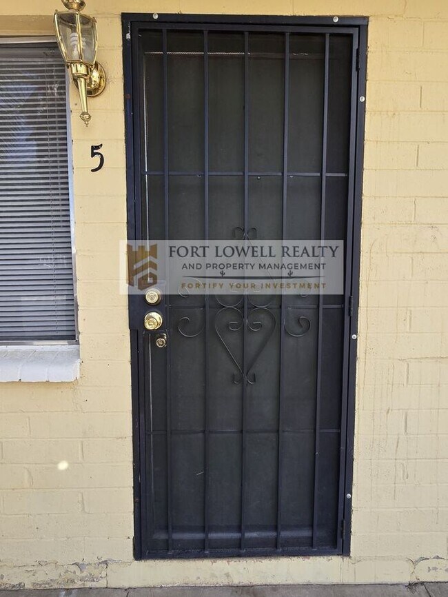 Photo - 201 W Kelso St