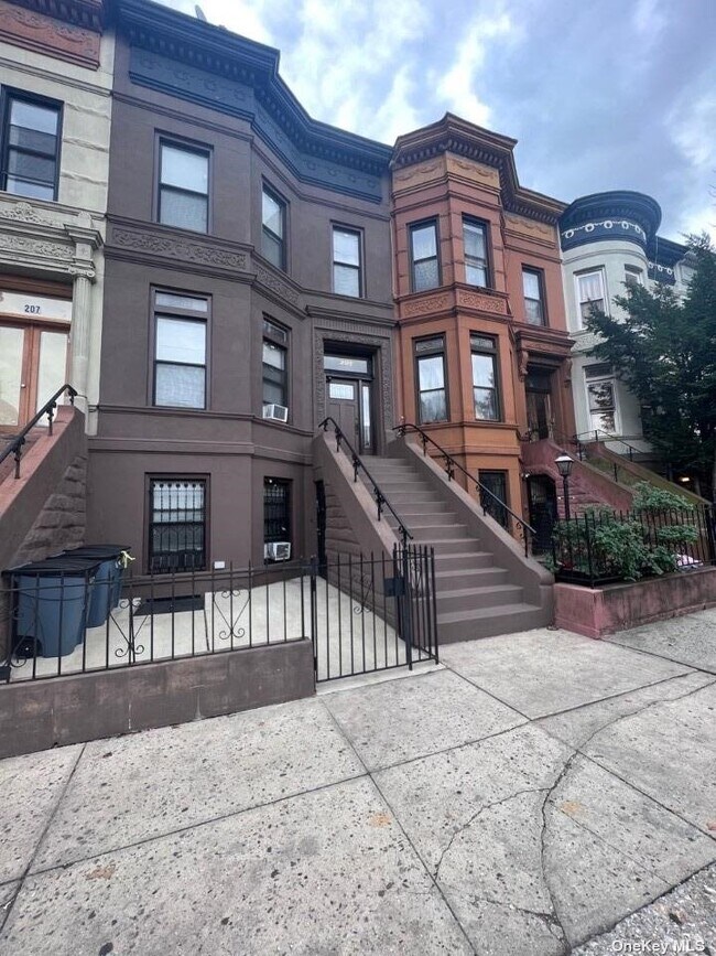 Photo - 209 Brooklyn Ave Apartment Unit A