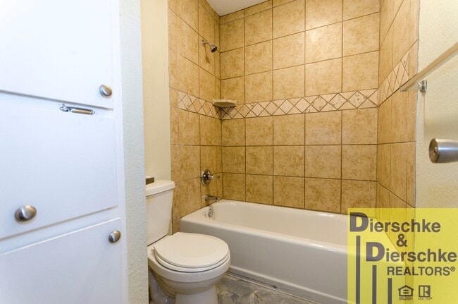 Photo - LaMesa Apartments