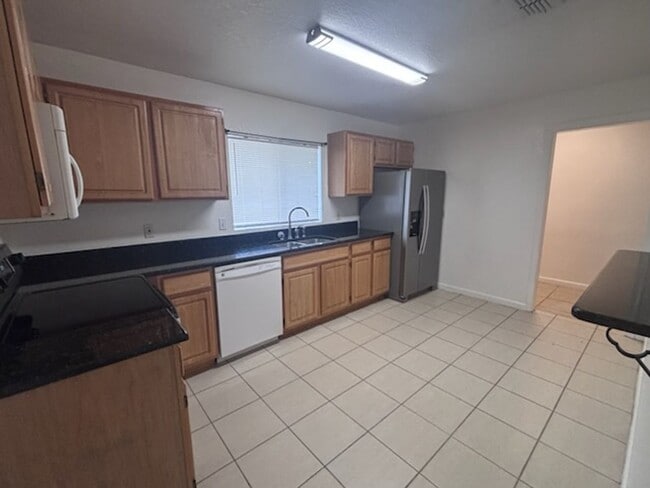 Photo - Southport Home