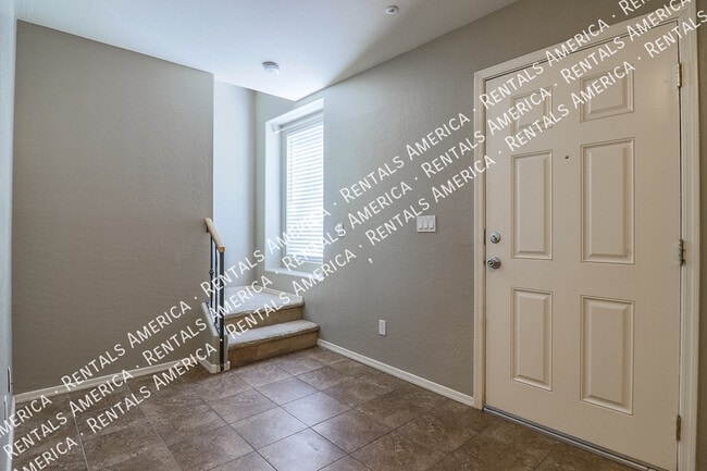 Photo - 747 N Port Dr