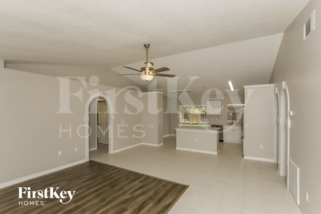 Photo - 2201 Wagonwheel Ave SE