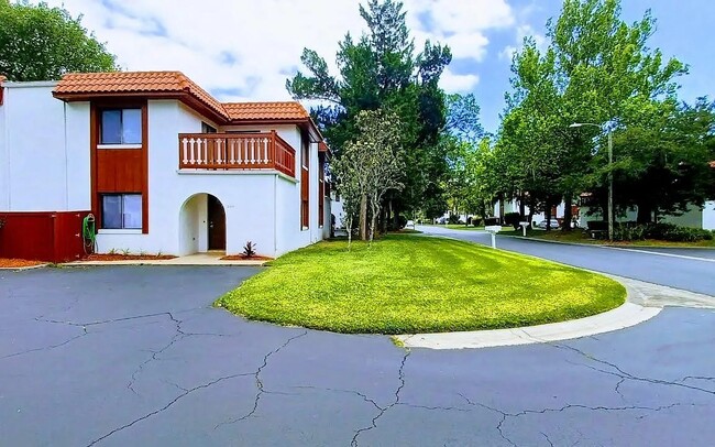 Photo - 2111 Oak Meadow Cir Unit 2111