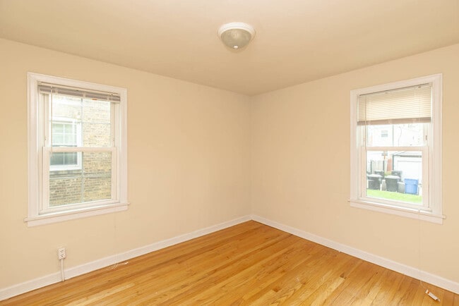 Photo - 4231 W Nelson St Unit 2