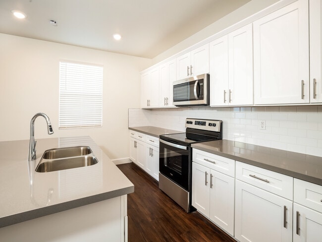 Photo - 6513 Enlightenment Dr