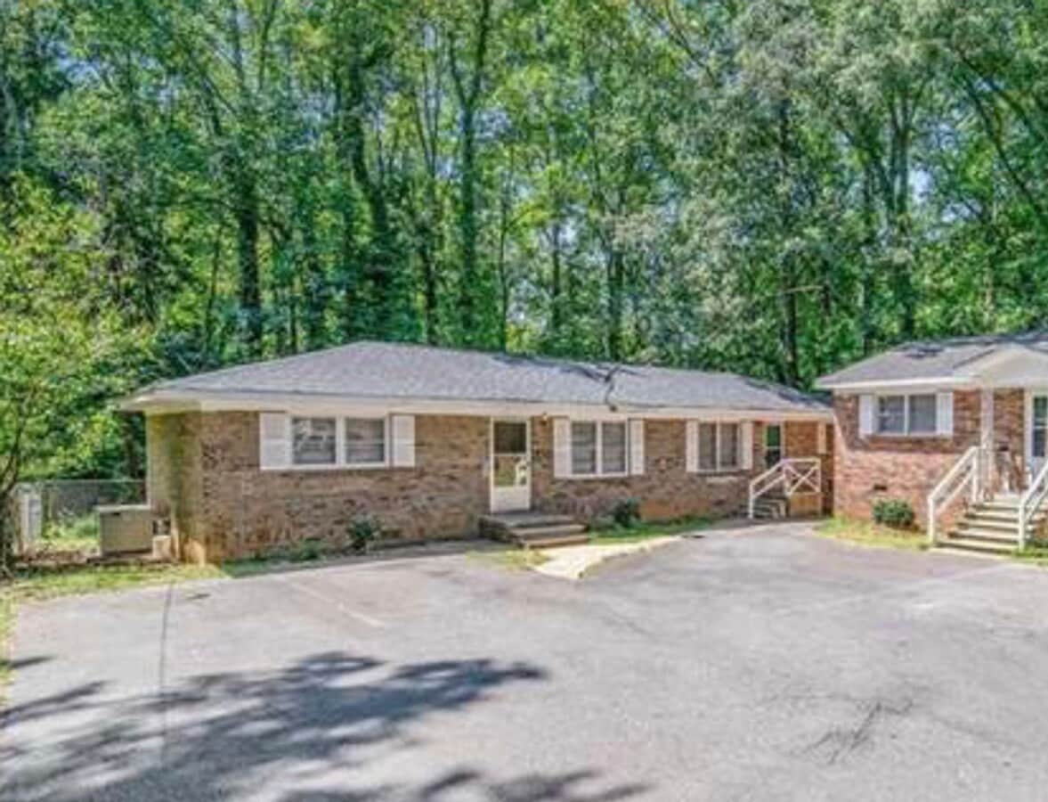 Exclusively offered by MUSE REALTY, LLC - Exclusively offered by MUSE REALTY, LLC