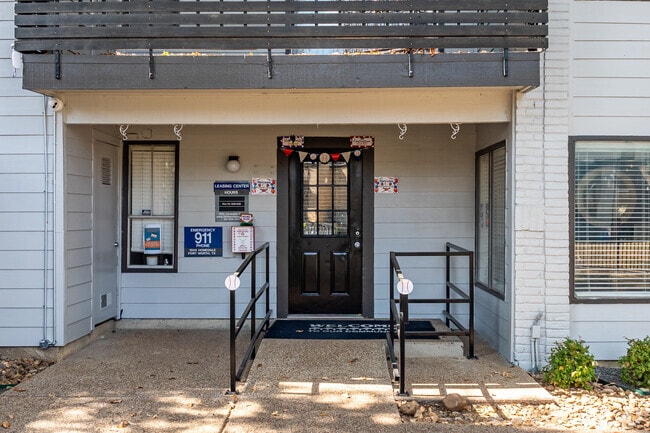Leasing Office Entrance - The Madeleine
