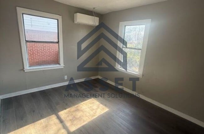 Photo - Adorable 2 Bed 1 Bath Home!