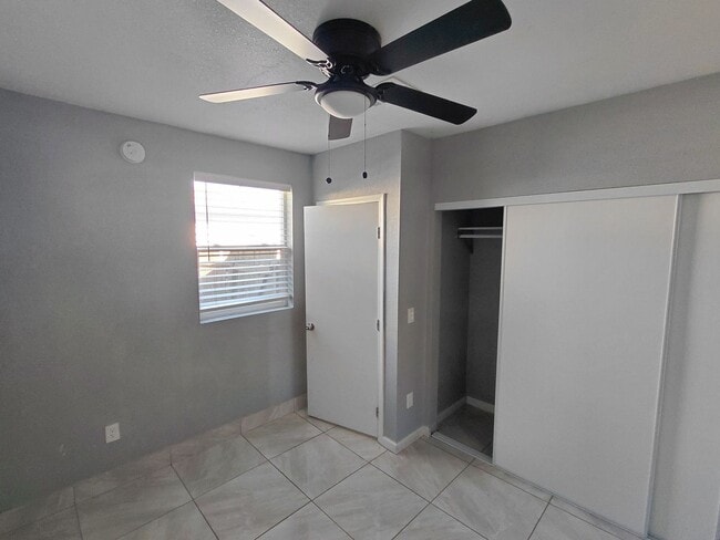 Photo - Spacious & Modern Studio for Rent in Calex...